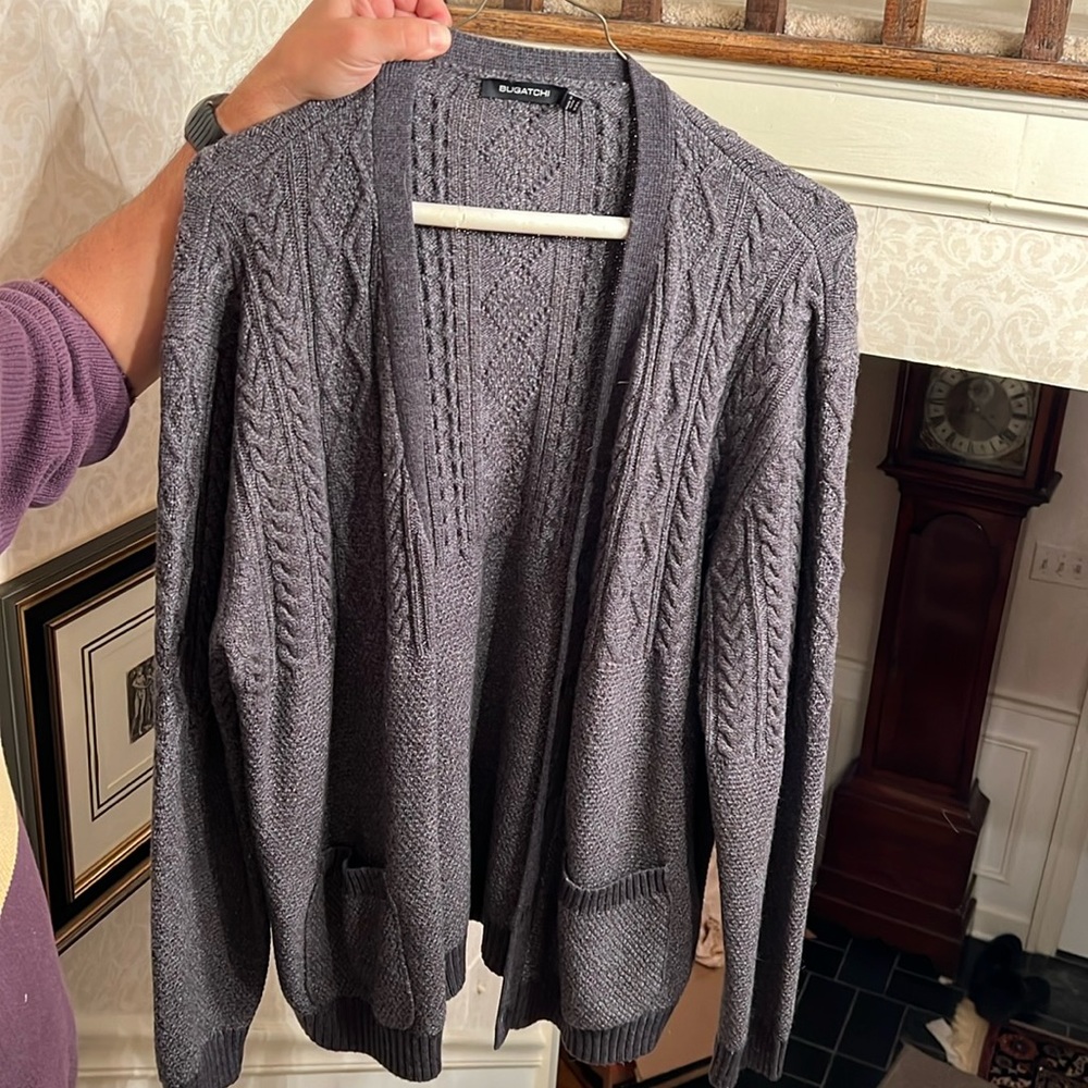 Bugstchi men’s cardigan sweater